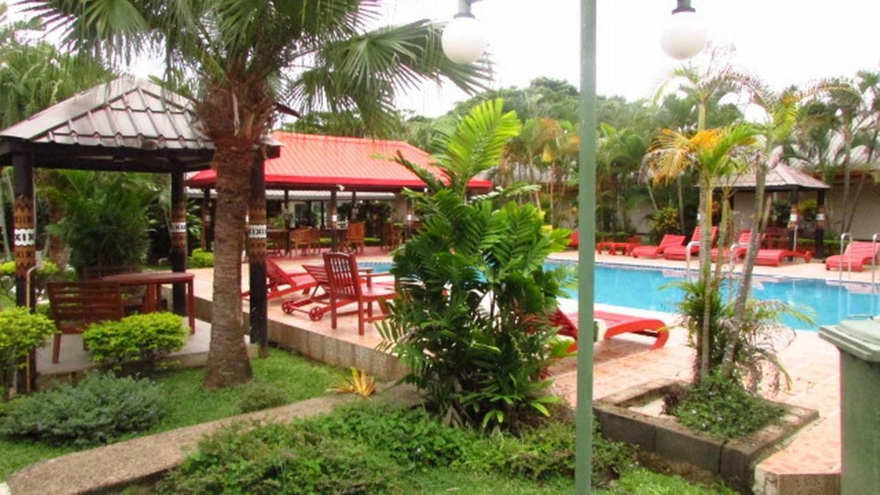 Wailoaloa Beach Resort Nadi Bagian luar foto
