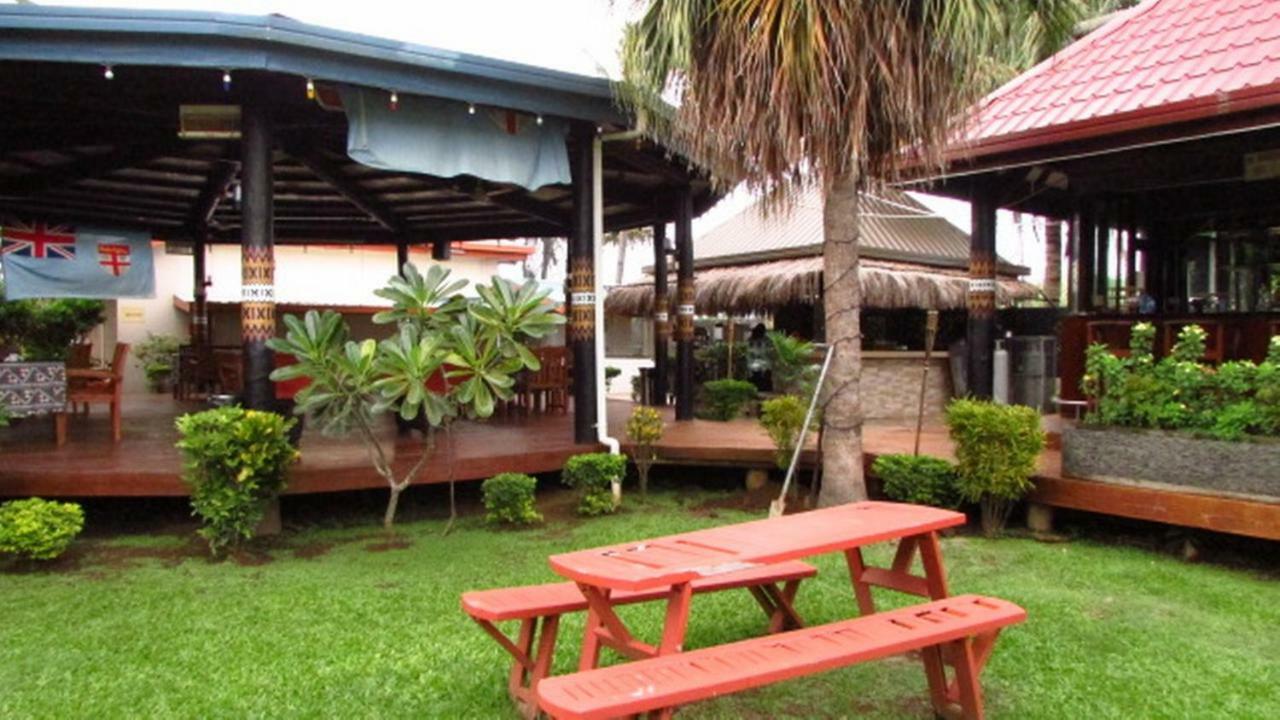 Wailoaloa Beach Resort Nadi Bagian luar foto