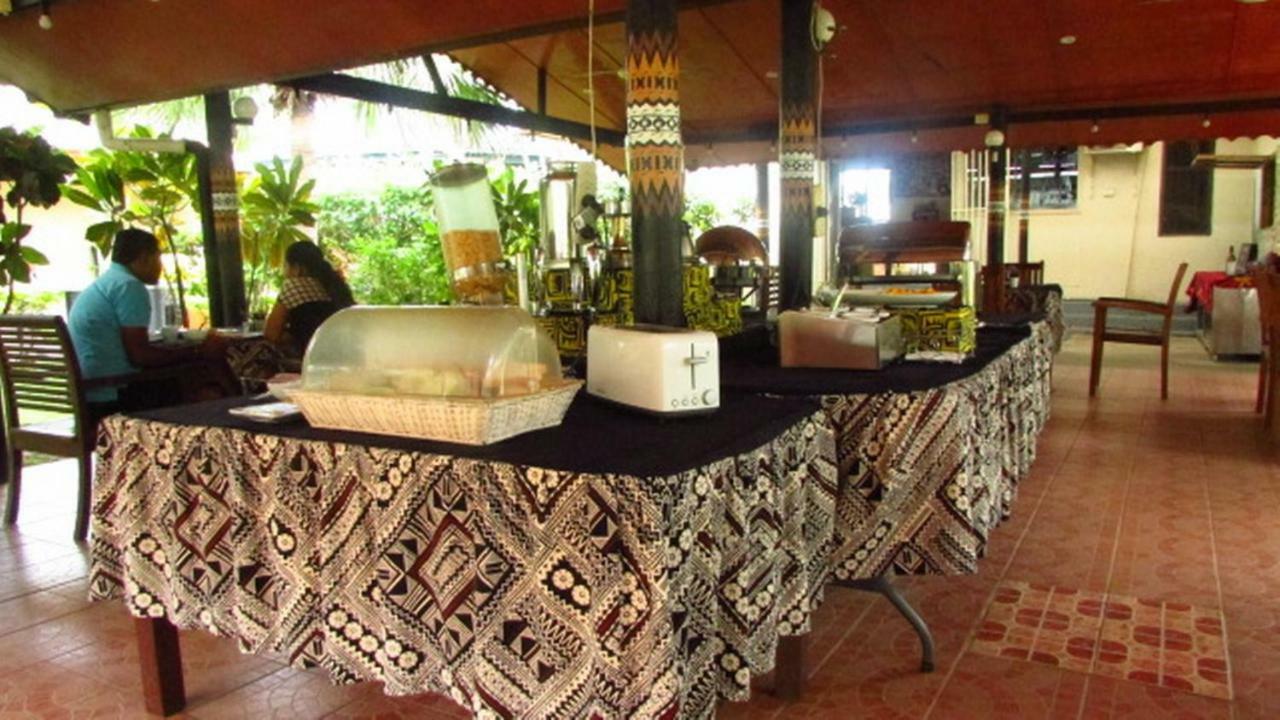 Wailoaloa Beach Resort Nadi Bagian luar foto