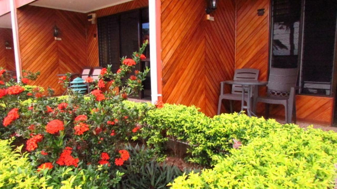 Wailoaloa Beach Resort Nadi Bagian luar foto