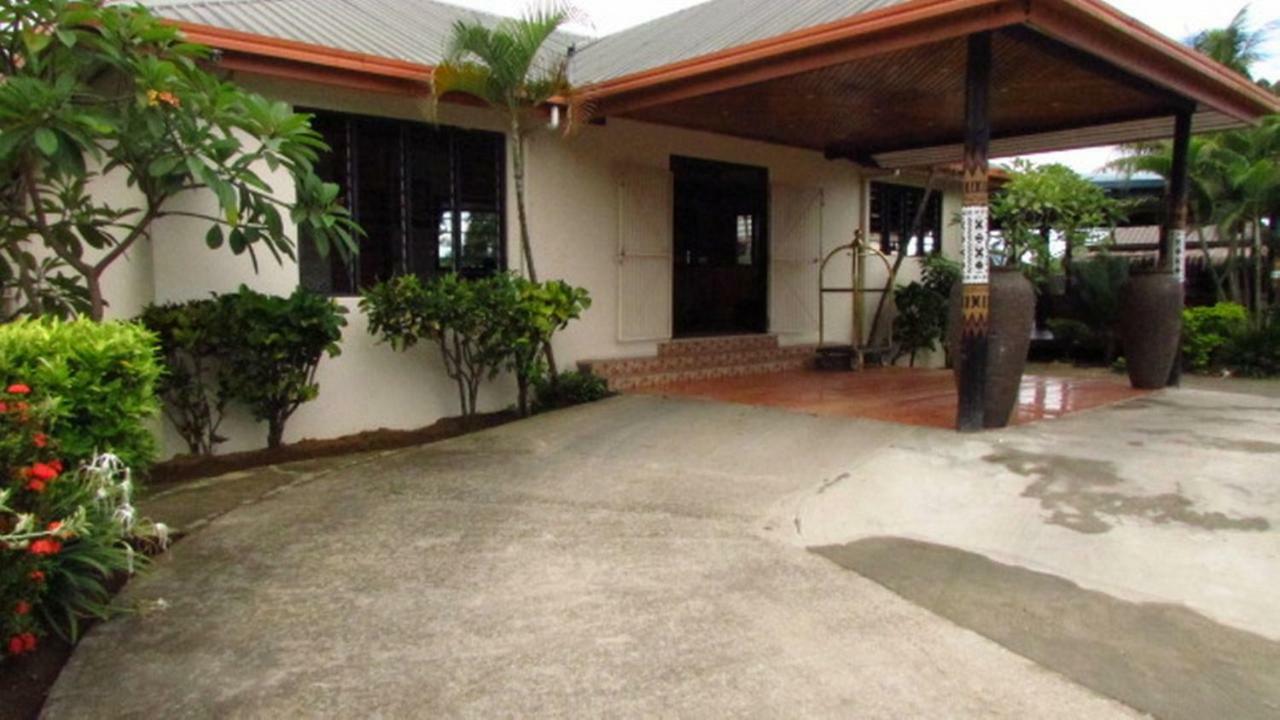 Wailoaloa Beach Resort Nadi Bagian luar foto